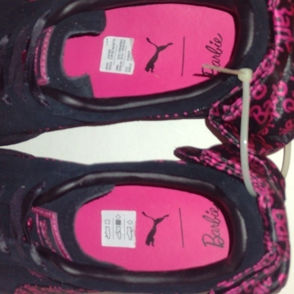 Barbie puma Collaboration shoes pink and black with a bow size 7 Barbiecore - Picture 10 of 12